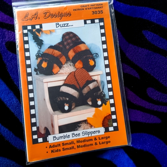 L.A. Designs Bumble Bee Slippers Pattern - Picture 1 of 1